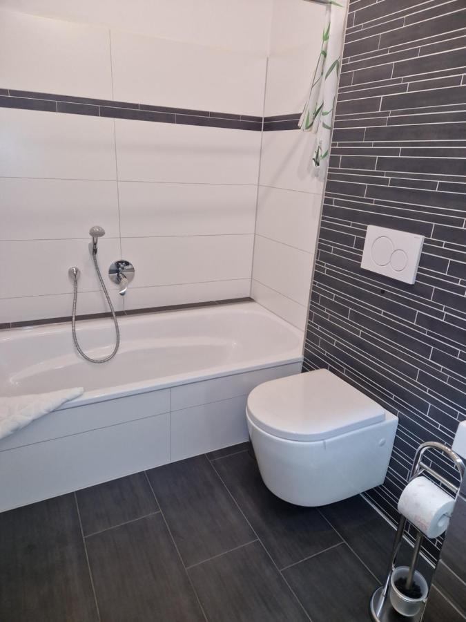 Hochwertige 85Qm-Wohnung In Wuppertal-Vohwinkel Экстерьер фото